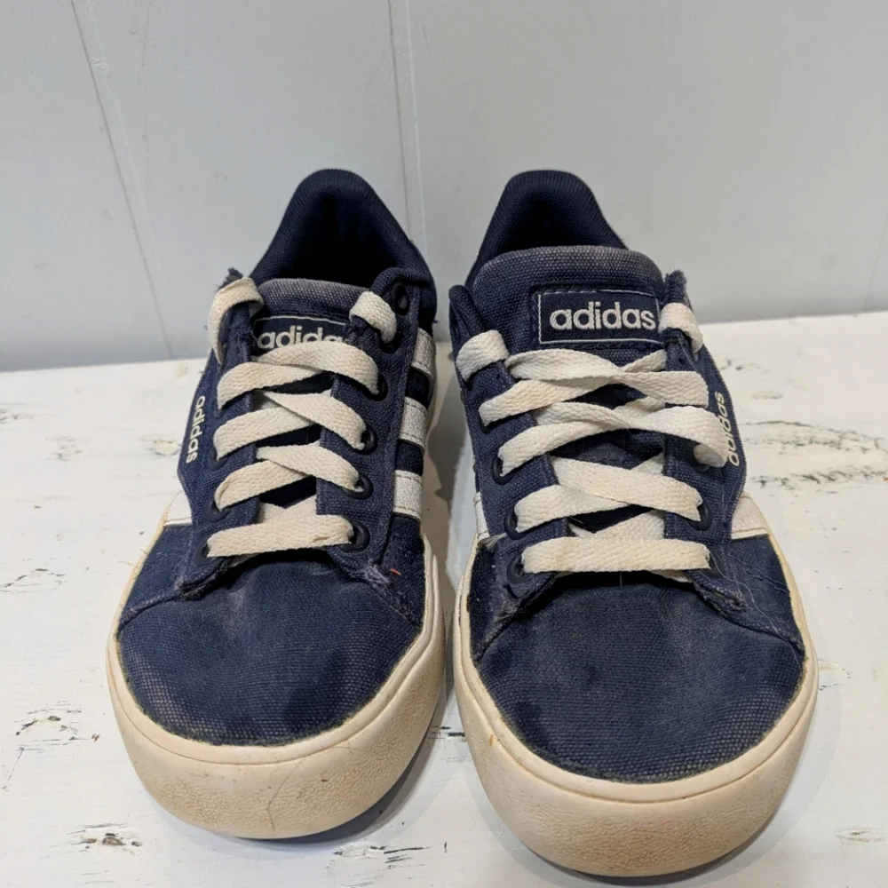 Adidas‎ Boys Little Kid Sneakers Full Lace Size 12K Comfortable & Classic